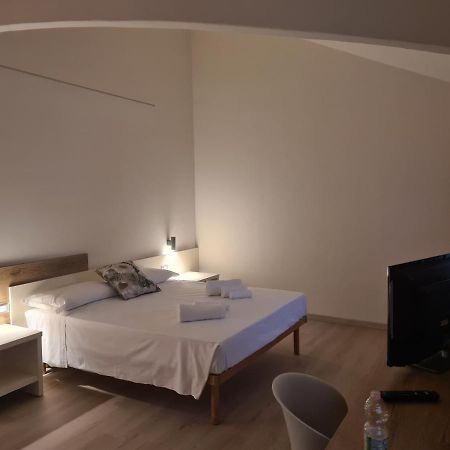 Simona Rooms Портоканноне Экстерьер фото